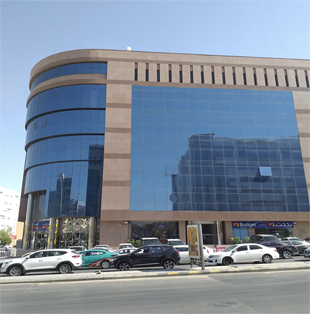 مبنى فرع الرياض خدمة مقيم